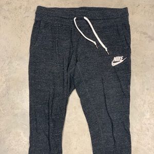 Nike crop Sweatpants joggers